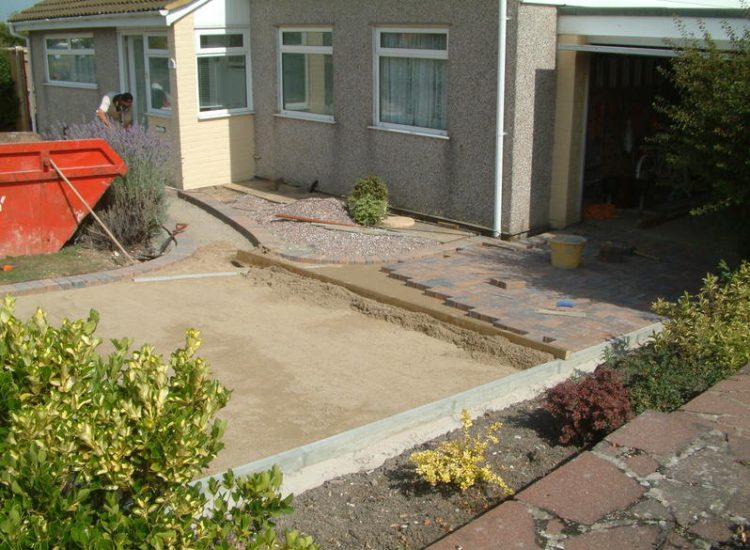 Block Paved Driveway in East Sussex - Marshall's Driveline 50 Burnt Ochre block paving. Driveways for Surrey and Hampshire - MDB Landscapes