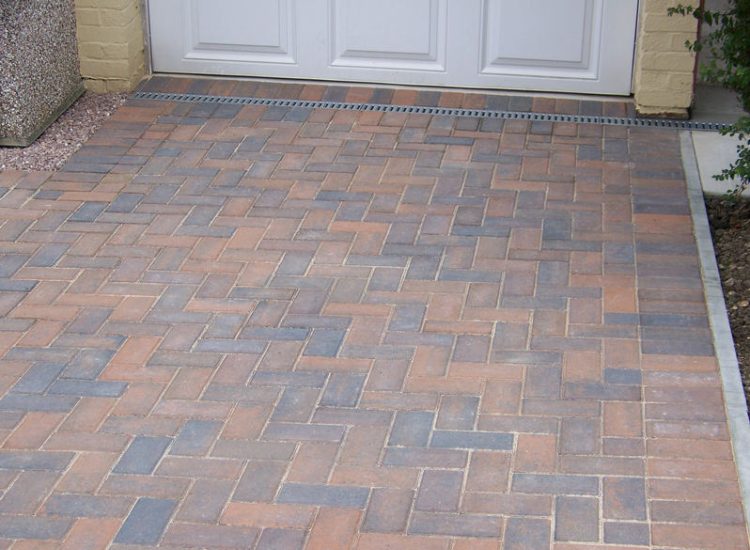 Block Paved Driveway in East Sussex - Marshall's Driveline 50 Burnt Ochre block paving. Driveways for Surrey and Hampshire - MDB Landscapes