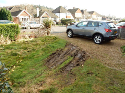 Block Paved Driveway in Wonersh, Guildford, Surrey - Marshall's Drivesett Tegula Traditional block paving. Driveways for Surrey and Hampshire - MDB Landscapes