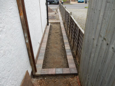 Block Paved Driveway in Wonersh, Guildford, Surrey - Marshall's Drivesett Tegula Traditional block paving. Driveways for Surrey and Hampshire - MDB Landscapes