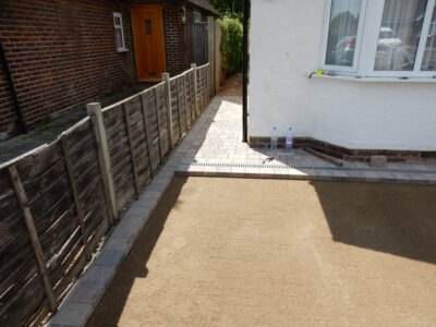 Block Paved Driveway in Wonersh, Guildford, Surrey - Marshall's Drivesett Tegula Traditional block paving. Driveways for Surrey and Hampshire - MDB Landscapes