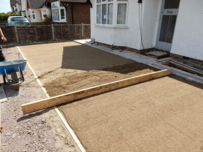 Block Paved Driveway in Wonersh, Guildford, Surrey - Marshall's Drivesett Tegula Traditional block paving. Driveways for Surrey and Hampshire - MDB Landscapes