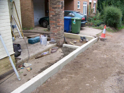 Mint Sandstone Sett Driveway in Sandhurst, Berkshire - Mint sandstone setts used here for both vehicular and pedestrian areas. Driveways for Surrey and Hampshire - MDB Landscapes