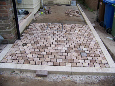 Mint Sandstone Sett Driveway in Sandhurst, Berkshire - Mint sandstone setts used here for both vehicular and pedestrian areas. Driveways for Surrey and Hampshire - MDB Landscapes