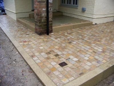 Mint Sandstone Sett Driveway in Sandhurst, Berkshire - Mint sandstone setts used here for both vehicular and pedestrian areas. Driveways for Surrey and Hampshire - MDB Landscapes