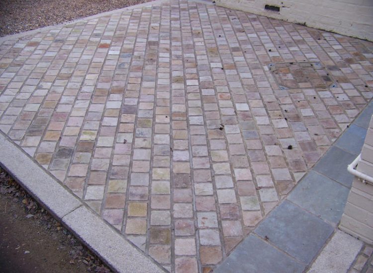 Mint sandstone Sett Paving in Sandhurst, Berkshire - Mint sandstone setts used here for both pedestrian and vehicular areas within a front garden. Garden Paving - MDB Landscapes