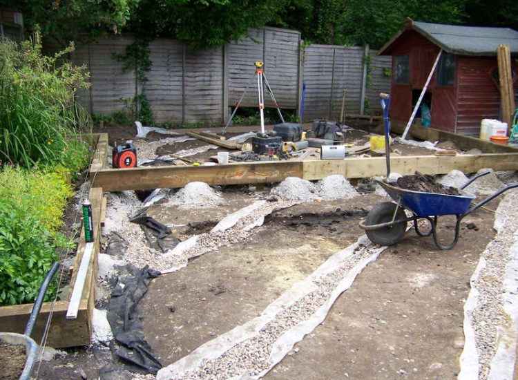 Garden Fencing - MDB Landscapes