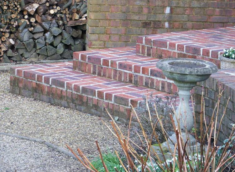 Terrace Paving Repointing Works in Farnham, Surrey - Old joints were raked out and cleaned prior to areas being repointed including steps. Re-pointing works for Surrey and Hampshire - MDB Landscapes