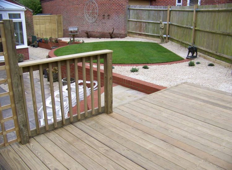 Timber decking - MDB Landscapes