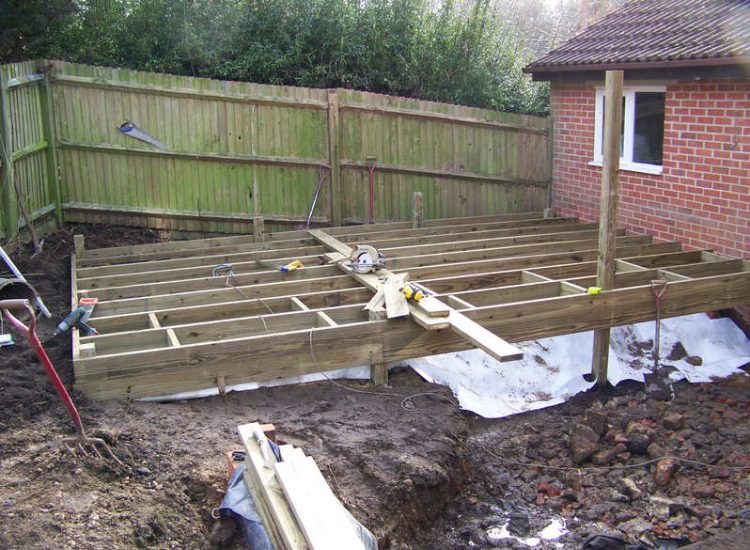 Timber decking - MDB Landscapes
