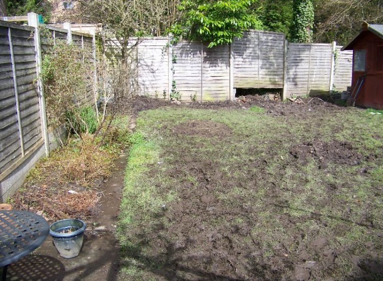 Garden and Lawn Drainage Ascot, Surrey - Including raised lawns, timber planters and gravel walkways. Garden Drainage - MDB Landscapes