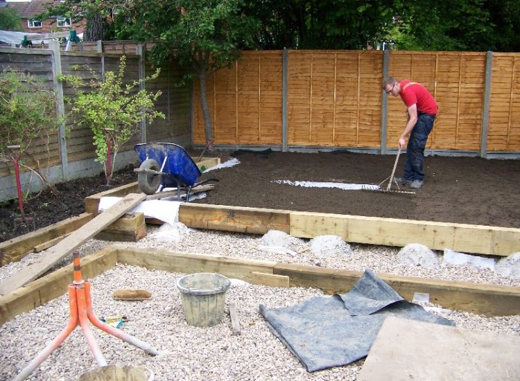 Garden and Lawn Drainage Ascot, Surrey - Including raised lawns, timber planters and gravel walkways. Garden Drainage - MDB Landscapes