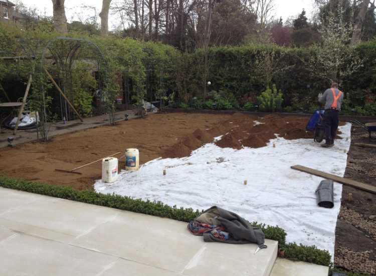 Lawn Drainage London - A poor soil medium left lawn areas very water logged and difficult to manage through out the year. Extensive land drainage was installed, new rootzone medium imported in and lawns re-turfed. Access was also restricted for this project with difficult level changes to contend with. Garden Drainage - MDB Landscapes