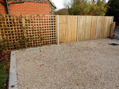 Decorative Aggregate Driveway Farnham, Surrey, GU9 - Old English limestone chippings framed with a crisp and neat edging of sawn granite setts. Decorative Aggregate Driveway Farnham, Surrey, GU9 - Old English limestone chippings framed with a crisp and neat edging of sawn granite setts.