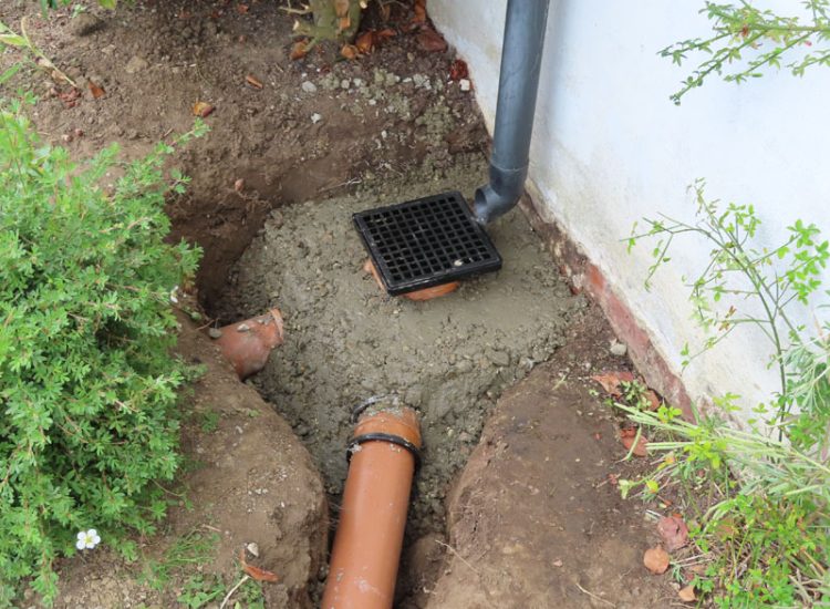 Driveway Flooding Cranleigh, Surrey, GU6 - Constant flooding of a shingled driveway area, preventing its use and causing access issues to the house. Driveway Flooding Cranleigh, Surrey, GU6 - Constant flooding of a shingled driveway area, preventing its use and causing access issues to the house.