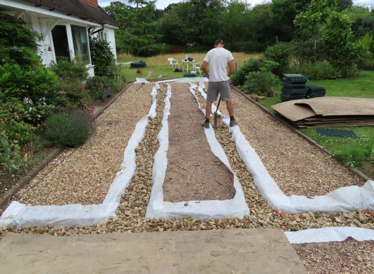 Driveway Flooding Cranleigh, Surrey, GU6 - Constant flooding of a shingled driveway area, preventing its use and causing access issues to the house. Driveway Flooding Cranleigh, Surrey, GU6 - Constant flooding of a shingled driveway area, preventing its use and causing access issues to the house.