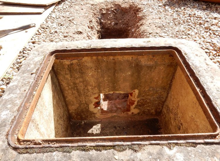 Driveway Drainage Fleet, Hampshire, GU52 - Occasional flooding from extreme rainfall events causing flooding of the driveway and preventing access to the property. Driveway Drainage Fleet, Hampshire, GU52 - Occasional flooding from extreme rainfall events causing flooding of the driveway and preventing access to the property.