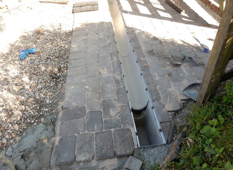 Driveway Drainage Fleet, Hampshire, GU52 - Occasional flooding from extreme rainfall events causing flooding of the driveway and preventing access to the property. Driveway Drainage Fleet, Hampshire, GU52 - Occasional flooding from extreme rainfall events causing flooding of the driveway and preventing access to the property.