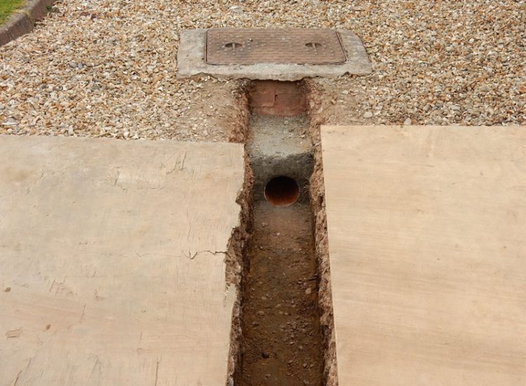 Driveway Drainage Fleet, Hampshire, GU52 - Occasional flooding from extreme rainfall events causing flooding of the driveway and preventing access to the property. Driveway Drainage Fleet, Hampshire, GU52 - Occasional flooding from extreme rainfall events causing flooding of the driveway and preventing access to the property.