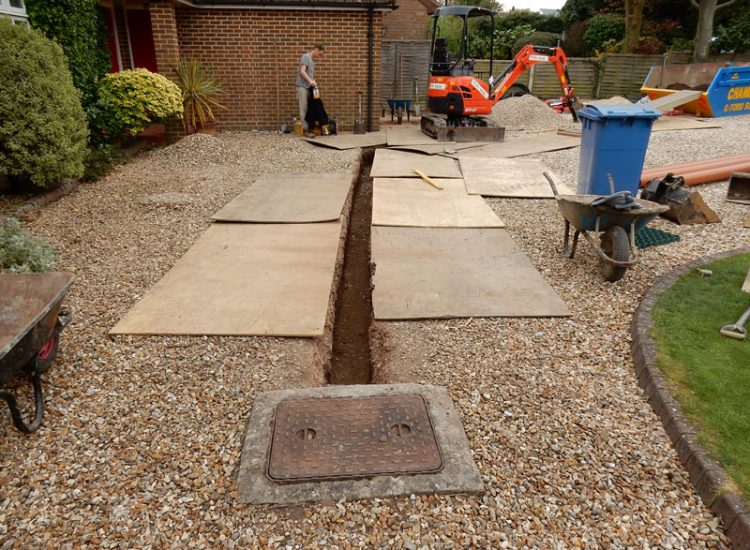 Driveway Drainage Fleet, Hampshire, GU52 - Occasional flooding from extreme rainfall events causing flooding of the driveway and preventing access to the property. Driveway Drainage Fleet, Hampshire, GU52 - Occasional flooding from extreme rainfall events causing flooding of the driveway and preventing access to the property.
