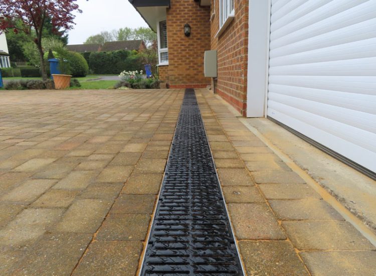 Driveway Drainage Hook, Hampshire, RG27 - Preventive drainage solution to prevent house and garage flooding. Driveway Drainage Hook, Hampshire, RG27 - Preventive drainage solution to prevent house and garage flooding.