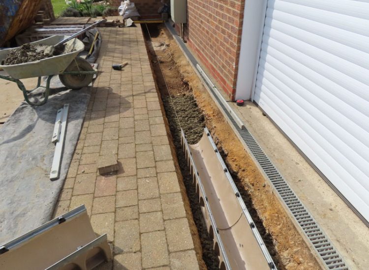 Driveway Drainage Hook, Hampshire, RG27 - Preventive drainage solution to prevent house and garage flooding. Driveway Drainage Hook, Hampshire, RG27 - Preventive drainage solution to prevent house and garage flooding.