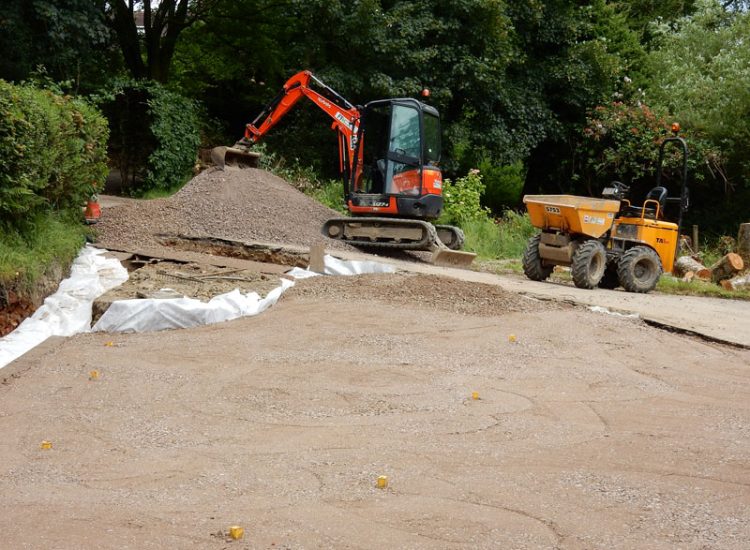 Driveway and Garden Drainage Haslemere, Surrey, GU27 - Ingress and flooding of driveway areas preventing ongoing house development. Driveway and Garden Drainage Haslemere, Surrey, GU27 - Ingress and flooding of driveway areas preventing ongoing house development.