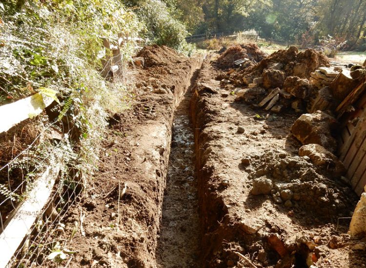 Driveway and Garden Drainage Haslemere, Surrey, GU27 - Ingress and flooding of driveway areas preventing ongoing house development. Driveway and Garden Drainage Haslemere, Surrey, GU27 - Ingress and flooding of driveway areas preventing ongoing house development.