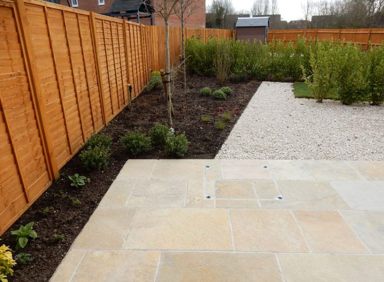 Garden Drainage and Landscaping Bramley, Tadley, Hampshire, RG26 - A new build and garden left with major drainage issues, neglected by the developers.