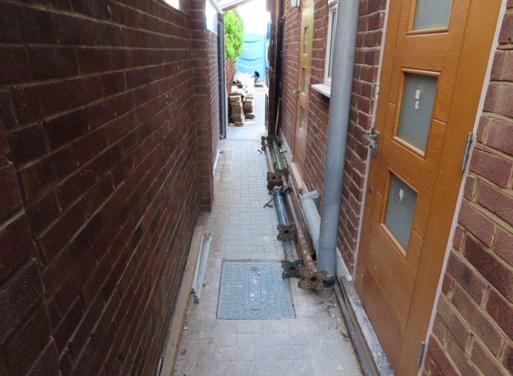 Rear Garden Drainage London, W5 - Issues with access to a garden work building due to flooding needing to be resolved. Rear Garden Drainage London, W5 - Issues with access to a garden work building due to flooding needing to be resolved.