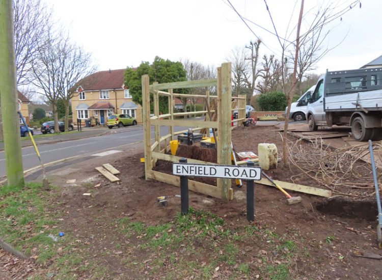 Feather Edge or Close board Fencing Ash Vale, Aldershot, Hampshire, GU12 - New boundary lines created replacing old fencing. Feather Edge or Close board Fencing Ash Vale, Aldershot, Hampshire, GU12 - New boundary lines created replacing old fencing.