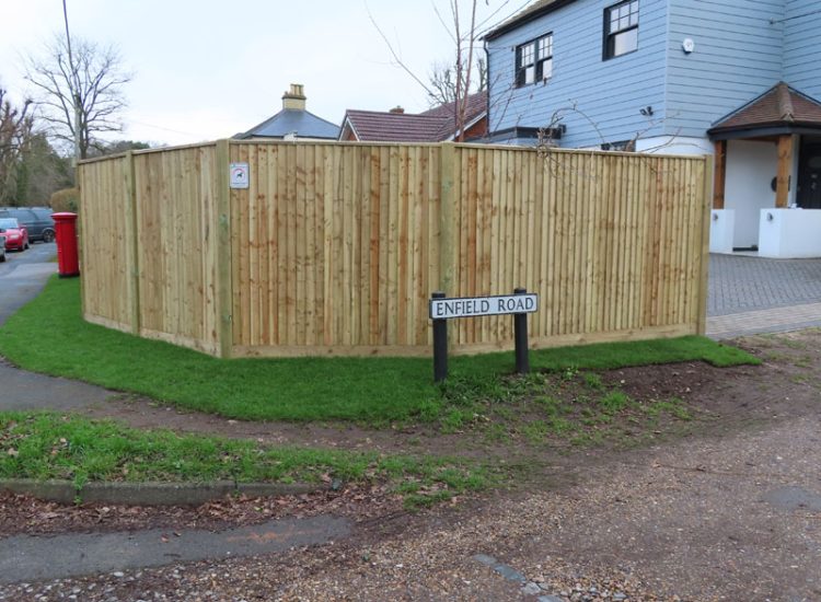 Feather Edge or Close board Fencing Ash Vale, Aldershot, Hampshire, GU12 - New boundary lines created replacing old fencing. Feather Edge or Close board Fencing Ash Vale, Aldershot, Hampshire, GU12 - New boundary lines created replacing old fencing.