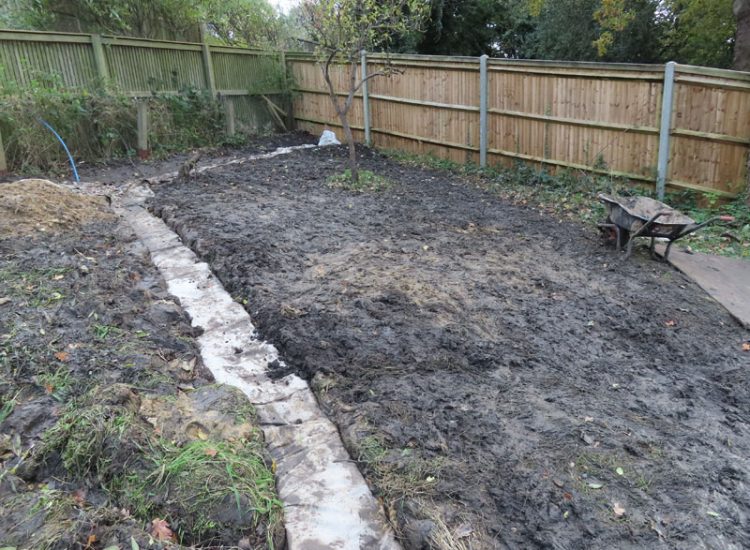 Garden and Lawn Drainage Wimbledon, London, SW19 - Increasing ingress from neighbouring higher ground at the top of this garden causing major issues over border and lawn areas through out the garden. Garden and Lawn Drainage Wimbledon, London, SW19 - Increasing ingress from neighbouring higher ground at the top of this garden causing major issues over border and lawn areas through out the garden.