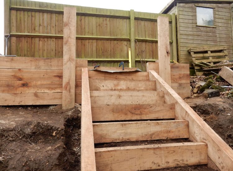 New Oak Sleeper Steps Farnham, Surrey, GU9 - Extensive oak sleeper steps incorporated through an embankment area. New Oak Sleeper Steps Farnham, Surrey, GU9 - Extensive oak sleeper steps incorporated through an embankment area.