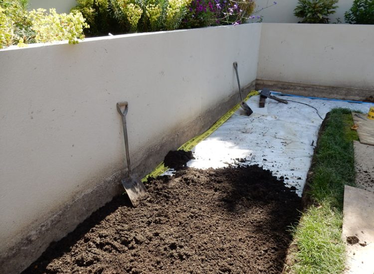 Garden and Planting Border Drainage Cobham, Surrey, KT11 - High retaining walls constructed with no drainage detail behind. Garden and Planting Border Drainage Cobham, Surrey, KT11 - High retaining walls constructed with no drainage detail behind.
