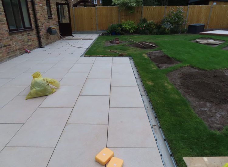 Garden Paving Sandhurst, Berkshire, RG47 - A paved terrace area using porcelain paving.