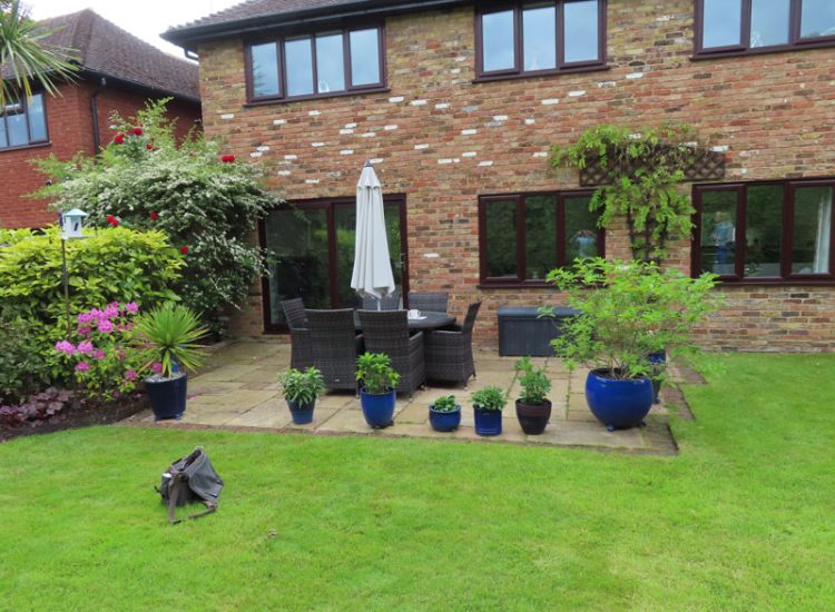 Garden Paving Sandhurst, Berkshire, RG47 - A paved terrace area using porcelain paving.