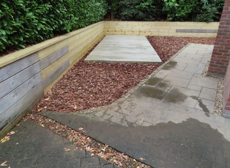 Timber Retaining Walling Claygate, Surrey, KT10 - Repair and replacement of sections of old, dilapidated timber walling. Timber Retaining Walling Claygate, Surrey, KT10 - Repair and replacement of sections of old, dilapidated timber walling.