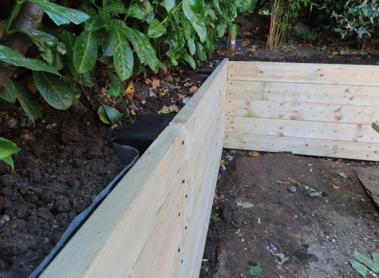 Timber Retaining Walling Claygate, Surrey, KT10 - Repair and replacement of sections of old, dilapidated timber walling. Timber Retaining Walling Claygate, Surrey, KT10 - Repair and replacement of sections of old, dilapidated timber walling.