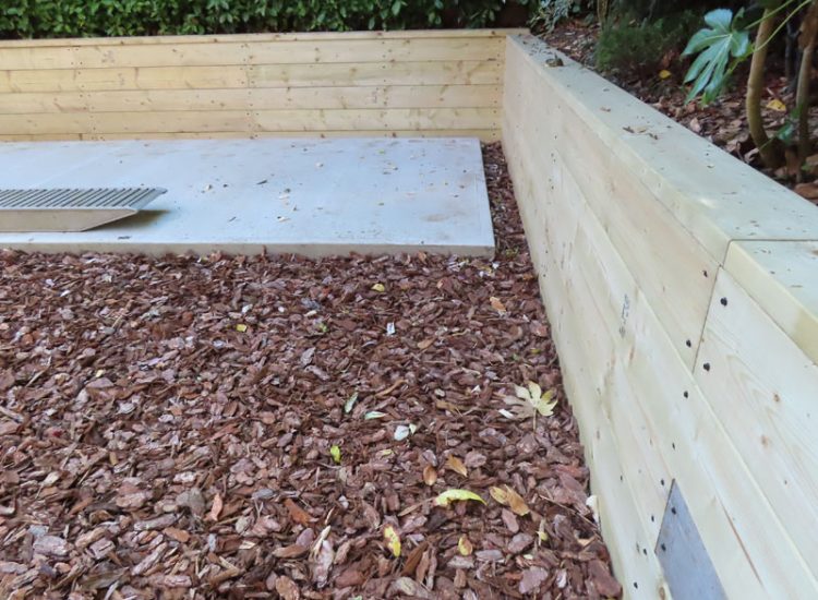 Timber Retaining Walling Claygate, Surrey, KT10 - Repair and replacement of sections of old, dilapidated timber walling. Timber Retaining Walling Claygate, Surrey, KT10 - Repair and replacement of sections of old, dilapidated timber walling.