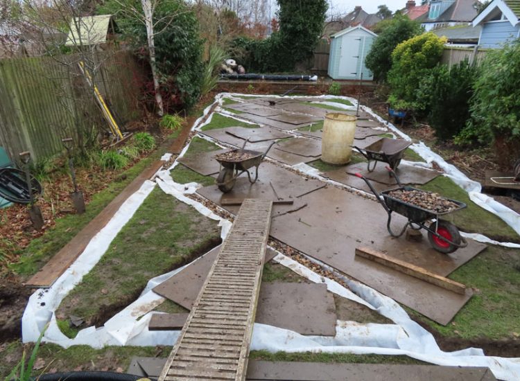 Turfing and Lawn Drainage Surbiton, Greater London, KT5 - A moderately sized urban town garden requiring a new lawn with lawn drainage to assist. Turfing and Lawn Drainage Surbiton, Greater London, KT5 - A moderately sized urban town garden requiring a new lawn with lawn drainage to assist.