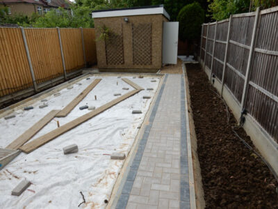 Turfing North Finchly, London, N12 - A small new lawn laid after lawn drainage including a drainge layer had been installed to assist with the drainage issues. Turfing North Finchly, London, N12 - A small new lawn laid after lawn drainage including a drainge layer had been installed to assist with the drainage issues.