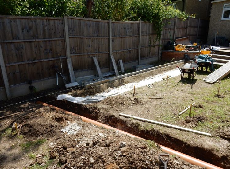 Turfing North Finchly, London, N12 - A small new lawn laid after lawn drainage including a drainge layer had been installed to assist with the drainage issues. Turfing North Finchly, London, N12 - A small new lawn laid after lawn drainage including a drainge layer had been installed to assist with the drainage issues.