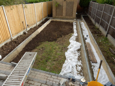 Turfing North Finchly, London, N12 - A small new lawn laid after lawn drainage including a drainge layer had been installed to assist with the drainage issues. Turfing North Finchly, London, N12 - A small new lawn laid after lawn drainage including a drainge layer had been installed to assist with the drainage issues.