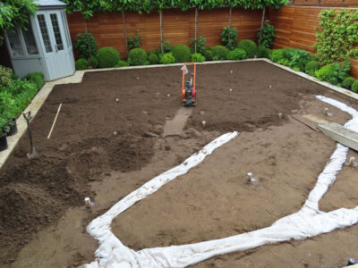 Turfing and Drainage Weybridge, Surrey, KT13 - Turfing of a small urban town garden that required drainage issues resolving first. Turfing and Drainage Weybridge, Surrey, KT13 - Turfing of a small urban town garden that required drainage issues resolving first.